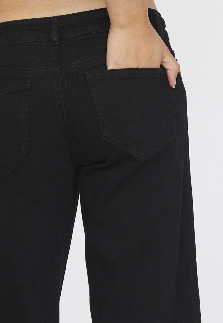 Sisters Point - Onea Jeans