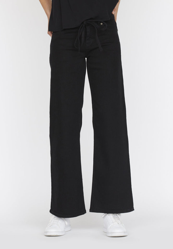 Sisters Point - Onea Jeans