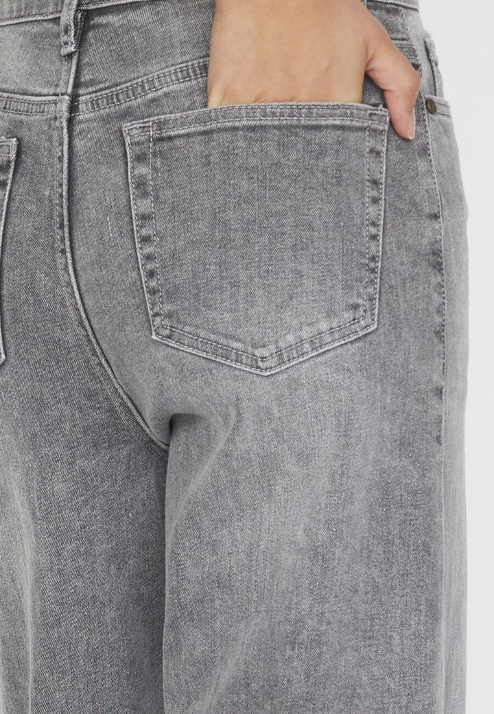 Sisters Point - Owi Jeans