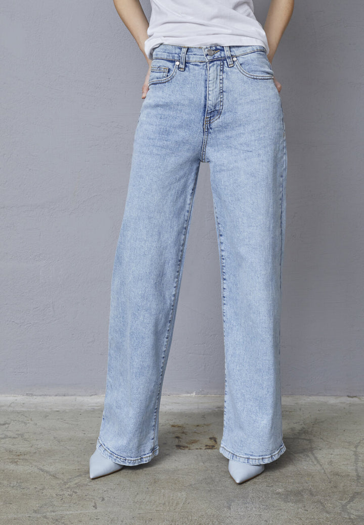 Sisters Point - Owi Jeans