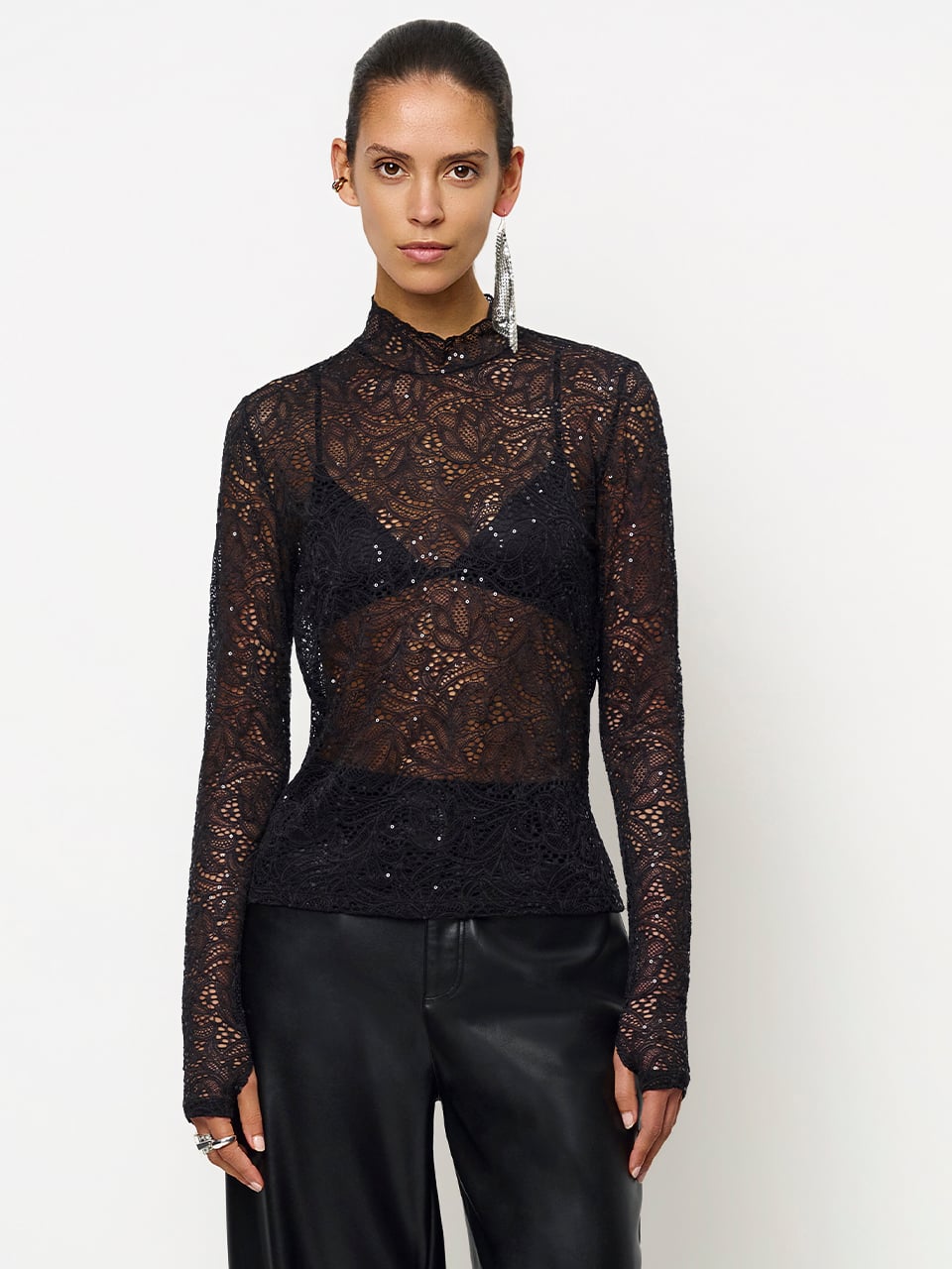 Dante6 - Nicyra lace turtle neck top-voorzijde