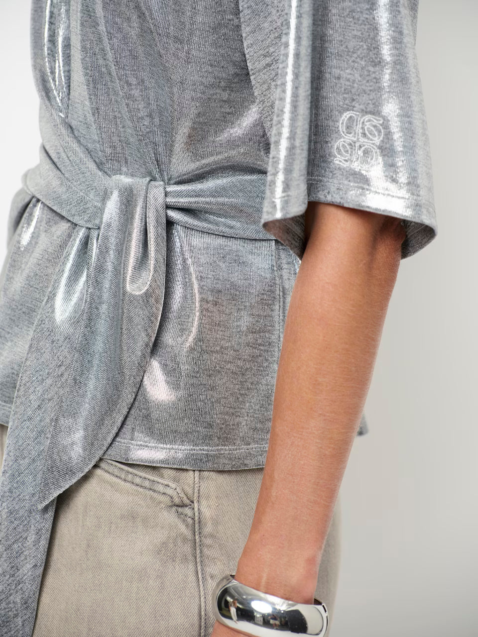 Dante6 - Uxia metallic twist detail top