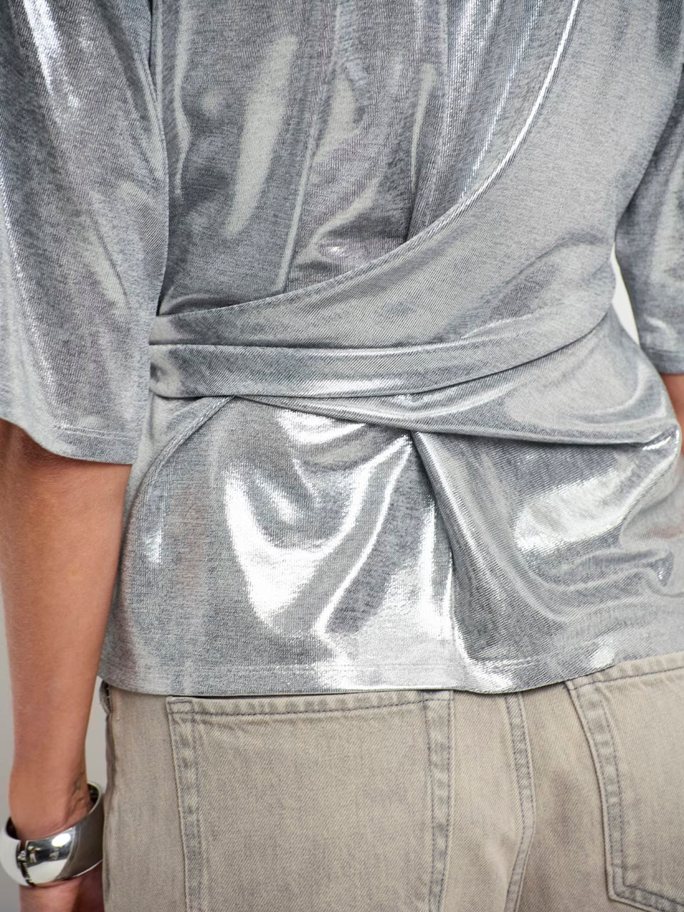 Dante6 - Uxia metallic twist detail top