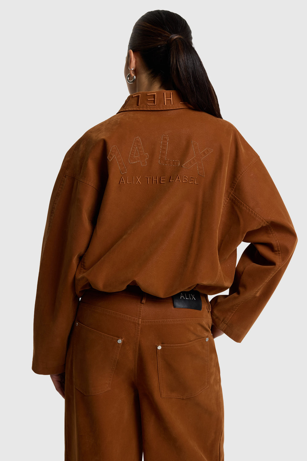 ALIX The Label - FAUX SUEDE BALLON JACKET-achteraanzicht