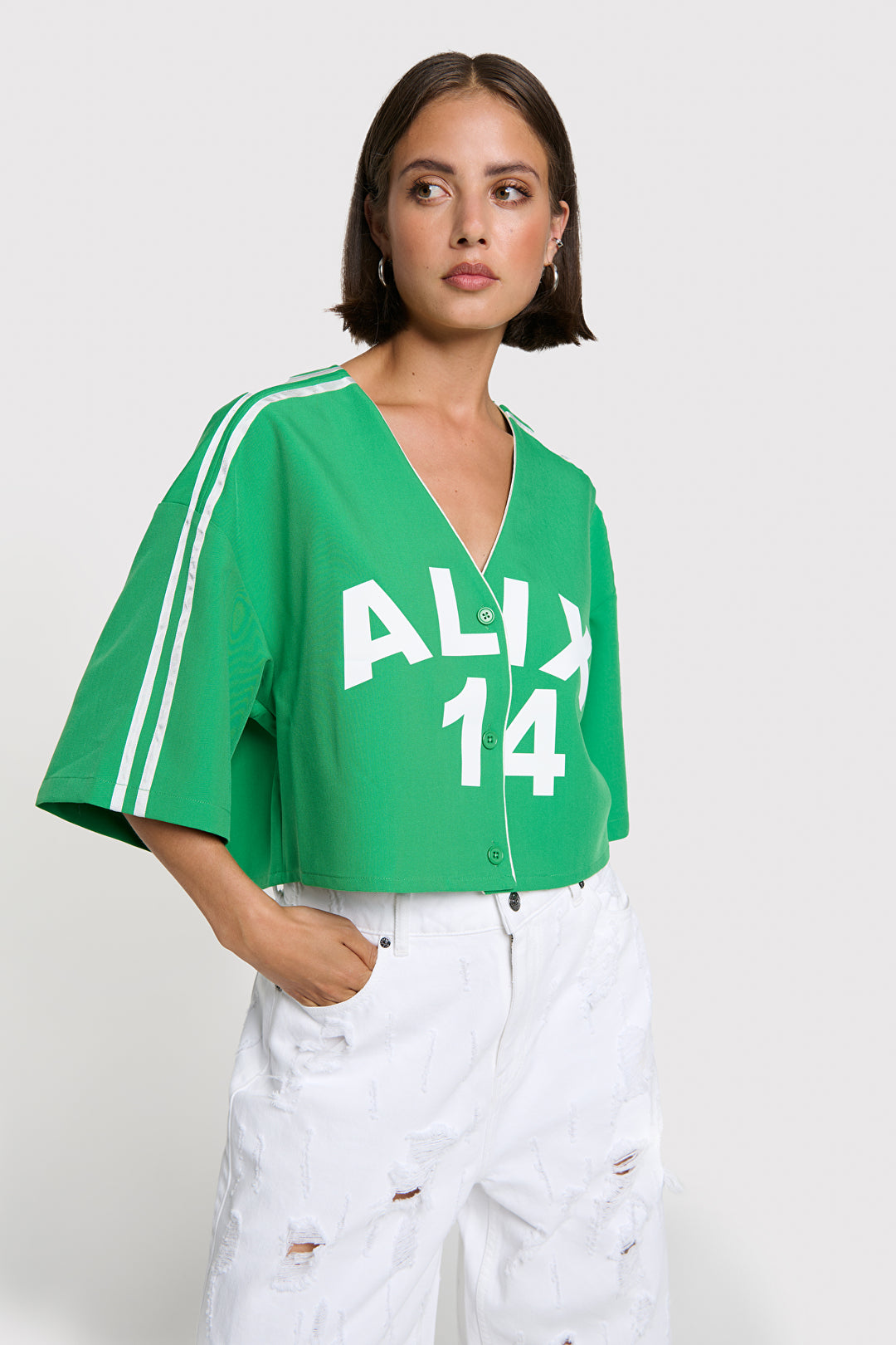 Alix The Label - CROPPED BASEBALL SHIRT-voorzijde