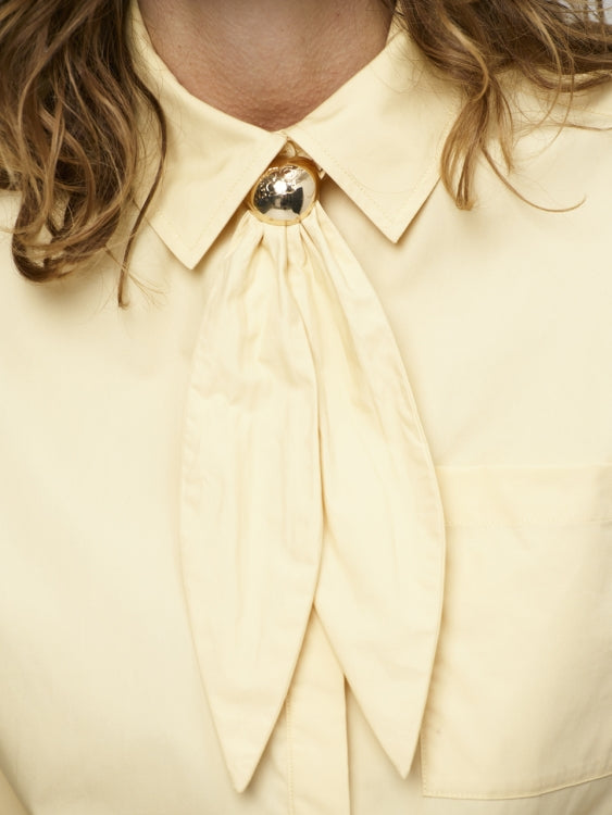 Dante6 - Alcon scarf detailed shirt-detailfoto