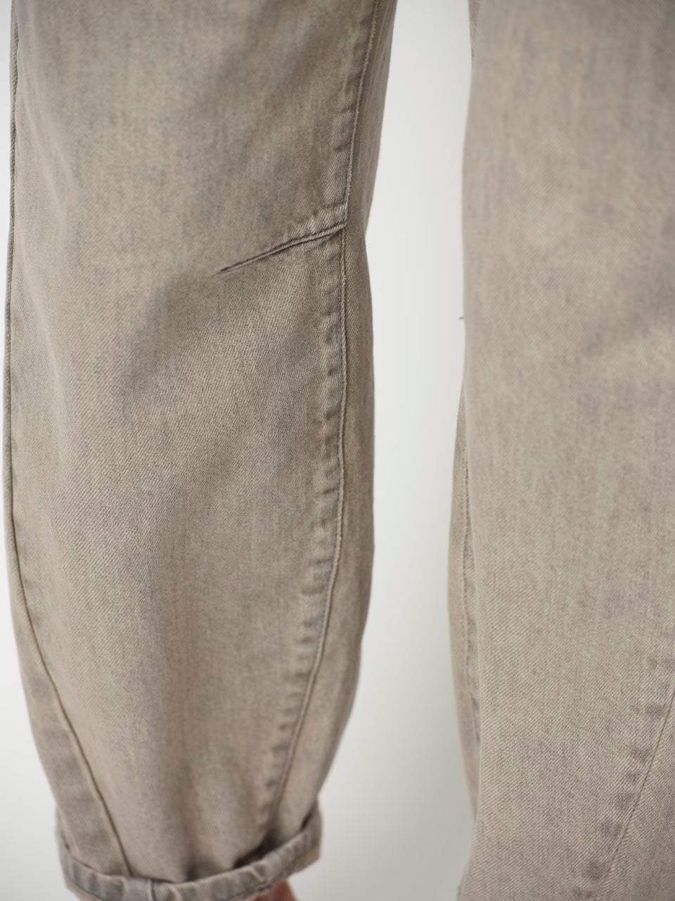 Dante6 - Brave barrel leg jeans-detailftoto broekspijp
