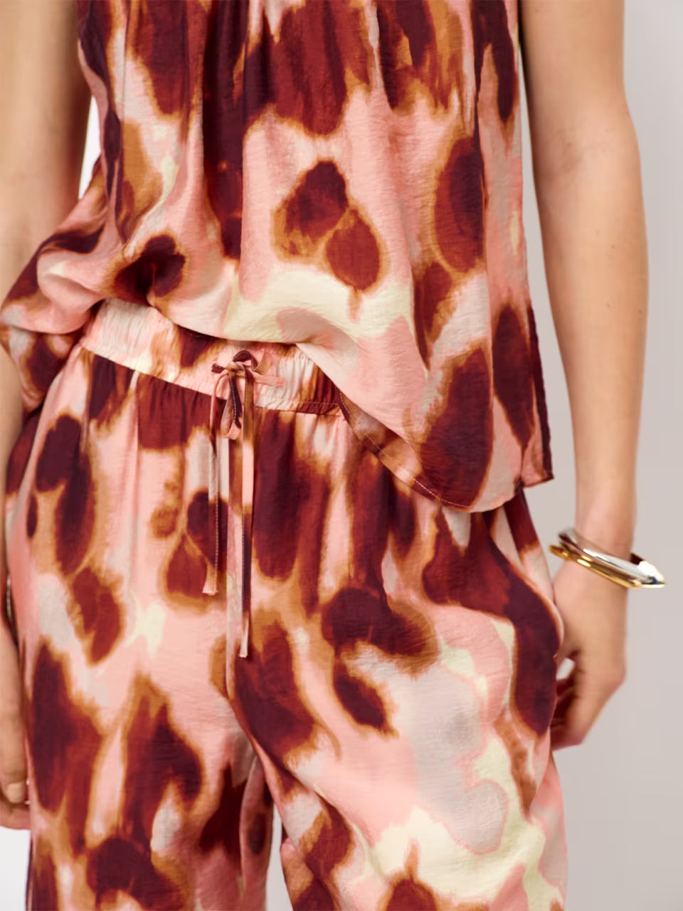 Dante6 - Noldy Print Relaxed Pants-detailfoto print