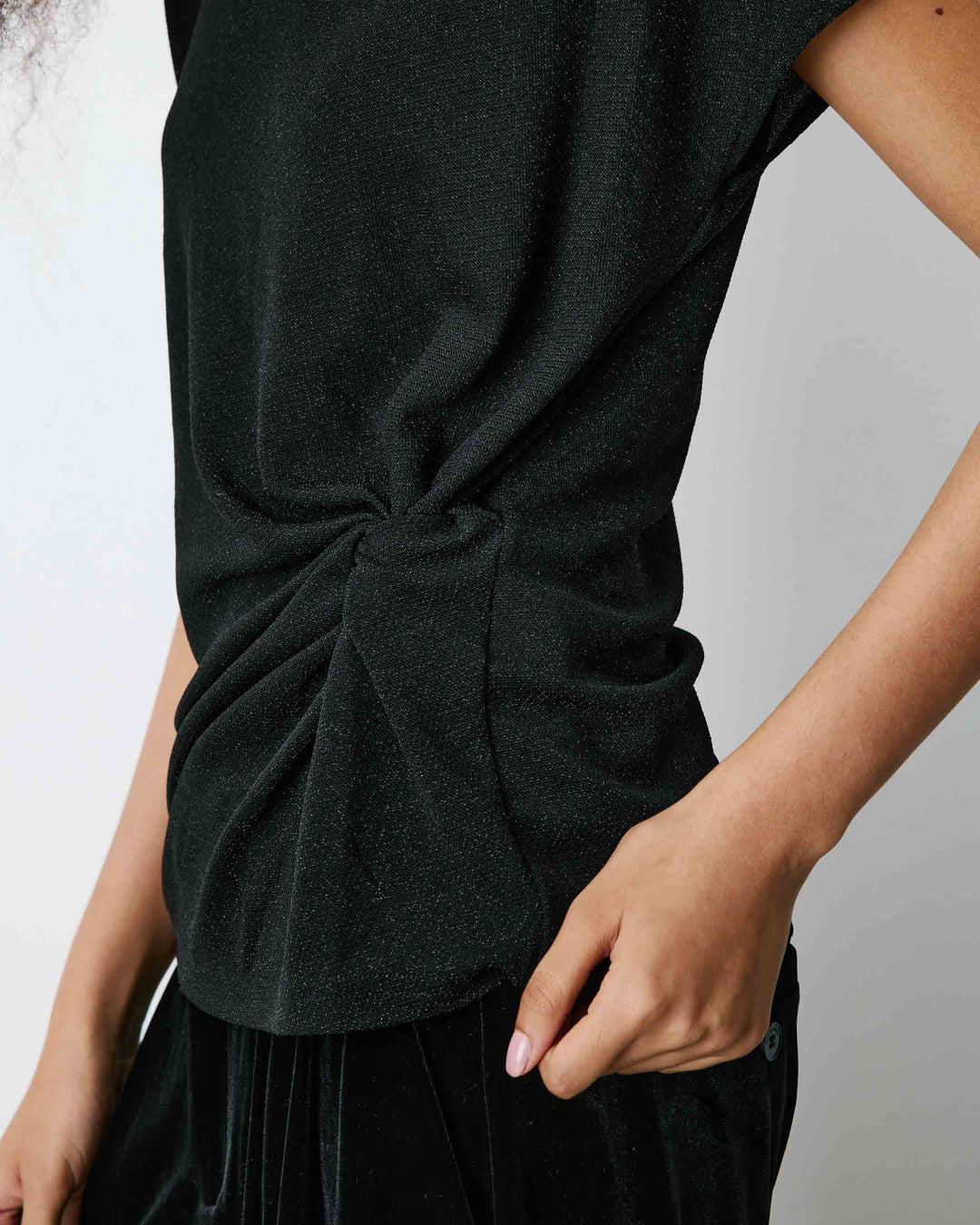Grace&Mila - Short-sleeve draped lurex jersey top Baly-zijaanzicht