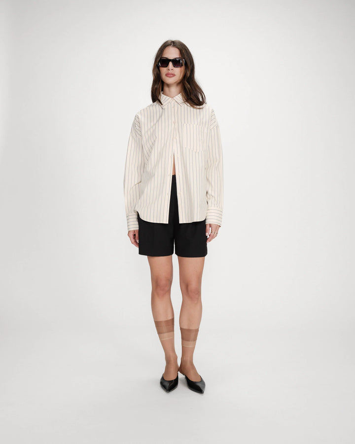 Grace&Mila - Valerie oversized shirt-aanfoto voorzijde
