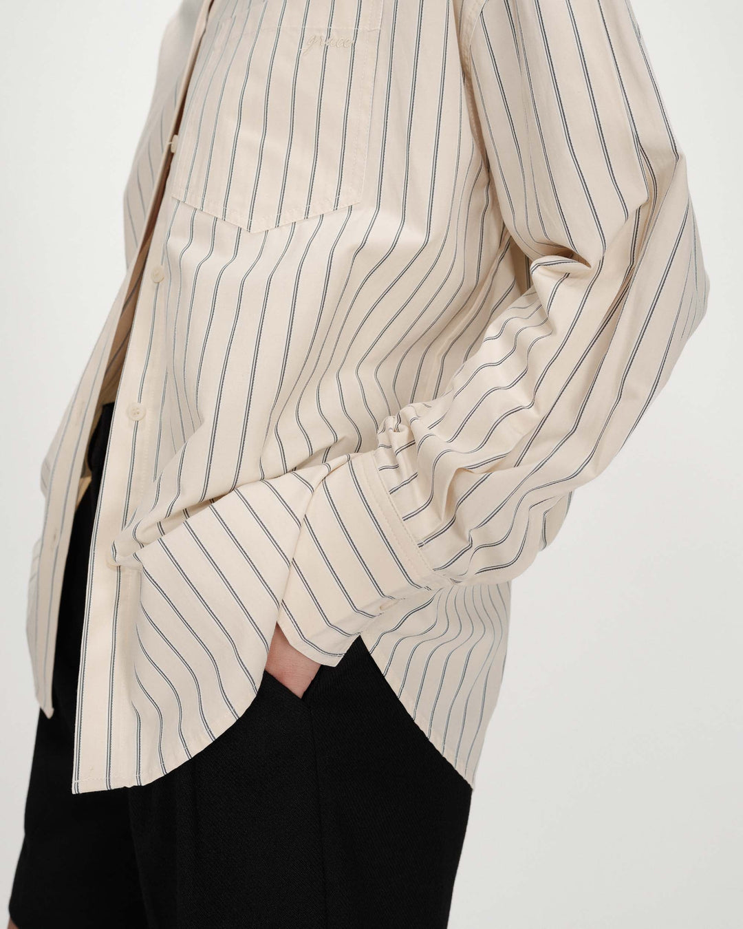 Grace&Mila - Valerie oversized shirt-detailfoto zijkant
