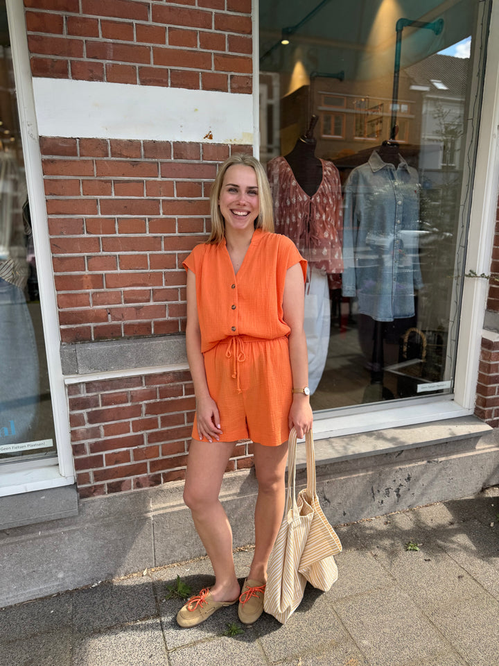 Grace&Mila - wasabi short-winkel aanfoto