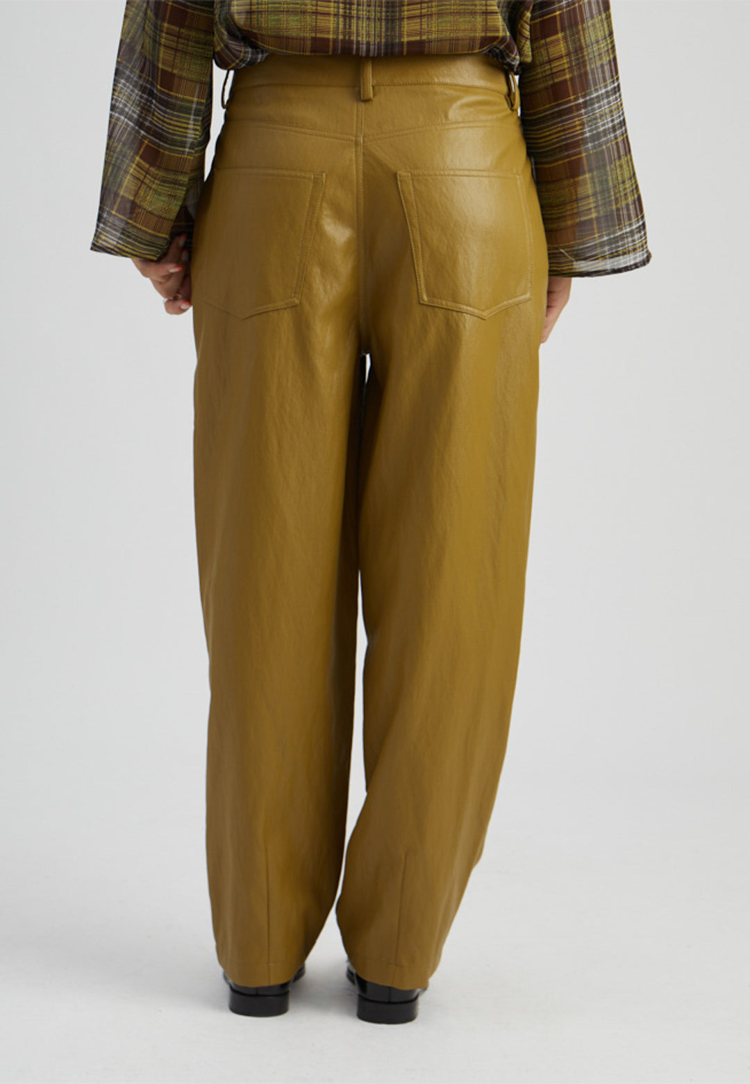 Peppercorn - Sage Namira pants-achteraanzicht