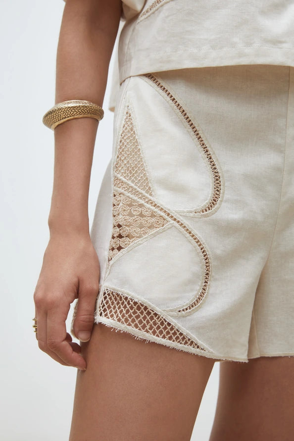 Suncoo - Brest embroideries Shorts-detailfoto