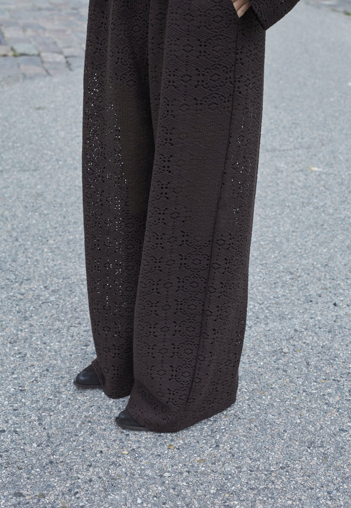 Sisters Point - Elsia Pant